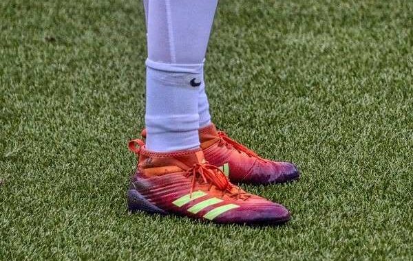 Kemajuan Paling Keren dalam Teknologi Sepatu Sepak Bola